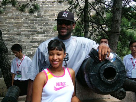 Lebron James visited Great Wall in 2005