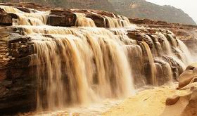 Hukou Waterfull - the second largest waterfall in China